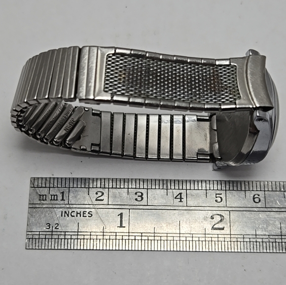 Womens Vintage Timex Watch Chrome Plated 23mm Stretch Band Manual Wind Running - Picture 9 of 10